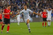  热刺战神独造五球，理查利森戴帽加双助  